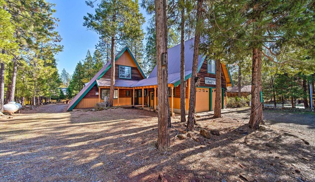 Cabin Hideaway < 1 Mi to Trinity Lake: Hike & Fish in Trinity Center