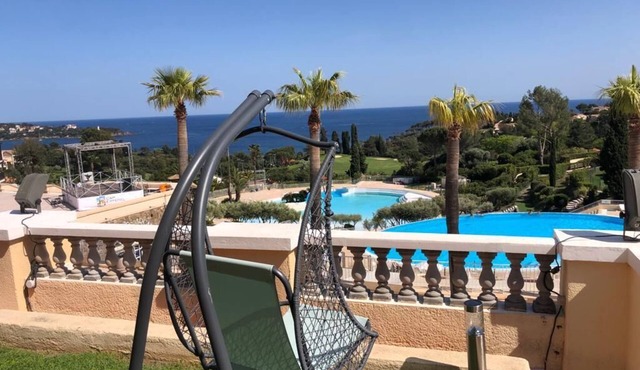 Cap Estérel Esterel Agay 5 pers large garden - exceptional sea and pool view in Saint-Raphaël