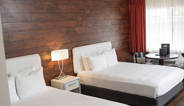 Carson Valley Motor Lodge & Suites in Minden