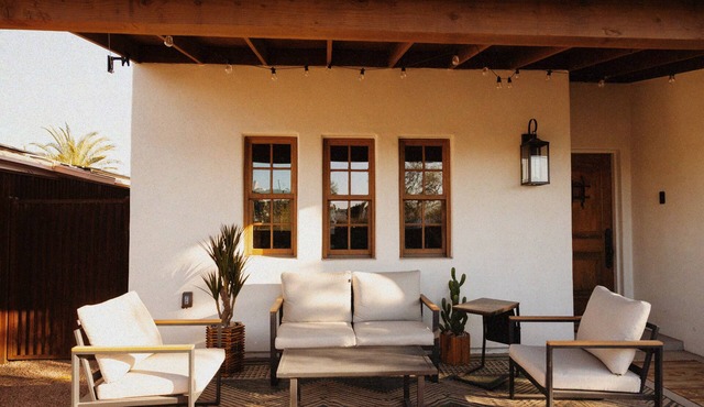 Casa Barrio Viejo - modern adobe house in the perfect Tucson location!