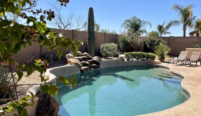 Casual Comfort Heated Pool Near Superstition Mountain's Best Trails!