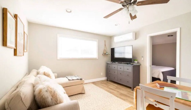 Centrally located w/hiking!
