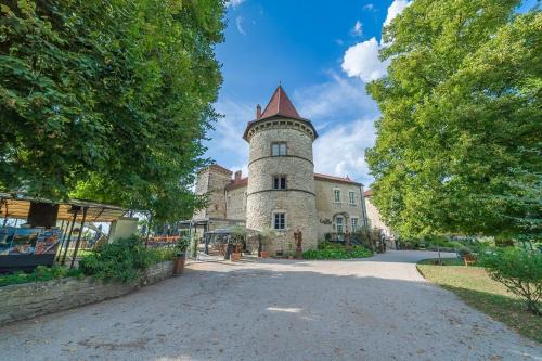 Château Chapeau Cornu in Vignieu