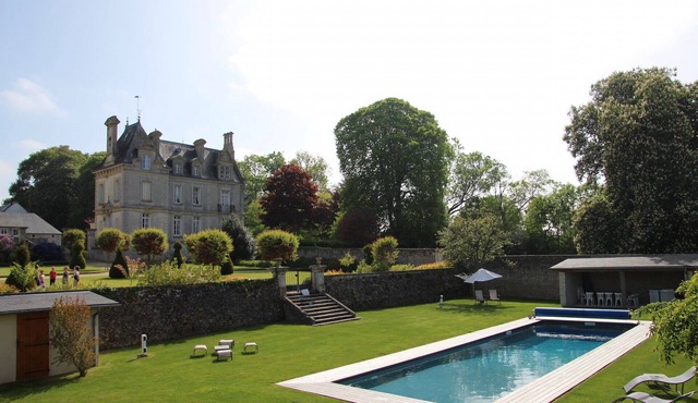 Château d'Argouges, Bayeux, Best D-Day Vacation Home with Heated Swimming Pool in Mosles