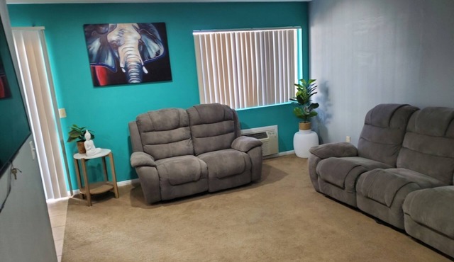 Charming 1-bedroom apartment with AC and WiFi in pleasant Spring Valley in Spring Valley