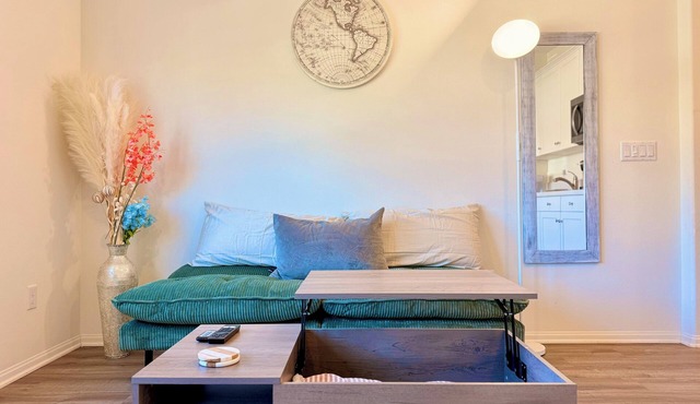 Charming 1-bedroom cottage in wonderful Winchester for professional travelers