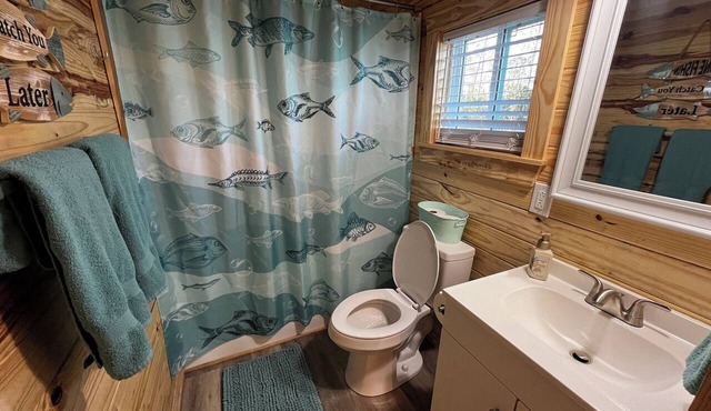 Charming 2-bedroom PET FRIENDLY cabin in Steinhatchee in Steinhatchee