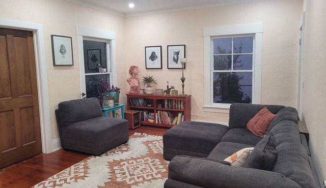 Charming 3-bedroom, 2.5 bath house in Berkeley close to everything. in Berkeley