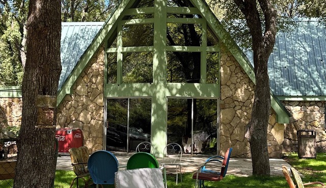 Charming Aframe 4-bedroom Ranch house with AC and WiFi in wonderful Roanoke in Roanoke