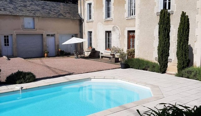 Charming Cottage with Shared Pool, Garden, and Nordic Bath in Bourbonnaise Mountains in Arfeuilles