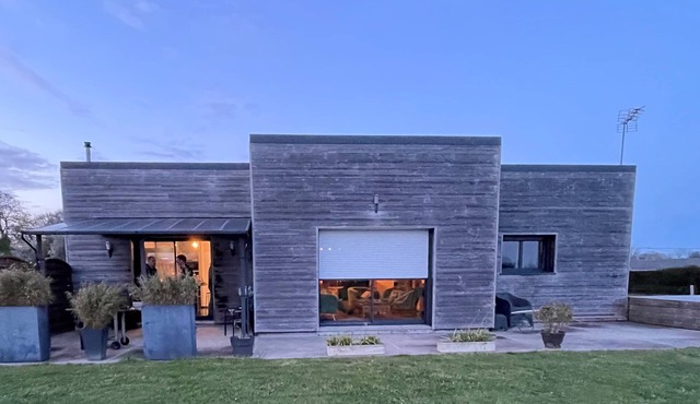 Charming gîte in Dragey, at the gateway to the bay for 10 people in Dragey-Ronthon