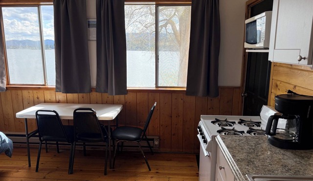 Charming Lakefront Cabin w/Full Kitchen - Sleeps 3- at Tiffanys Resort in Republic