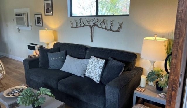 Charming Relaxing Cottage on Sonoma Mountain in Penngrove