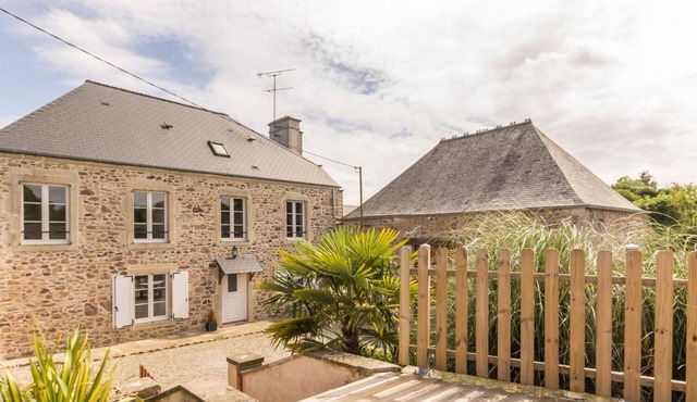 Charming stone house with garden and terrace in Teurthéville-Bocage in Teurthéville-Bocage