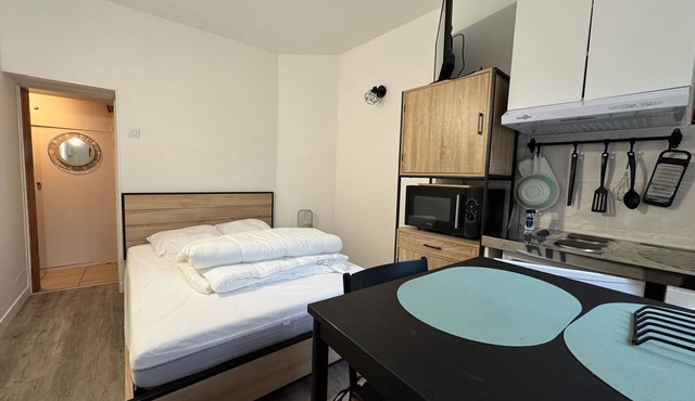 Charming studio in the city center in Caen