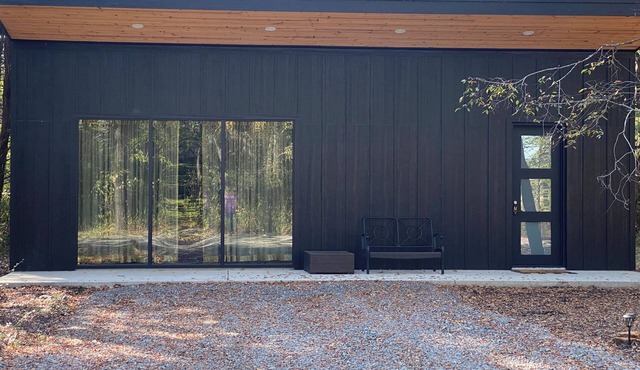 Charming Studio style 1-bedroom cabin in Bonham in Bonham
