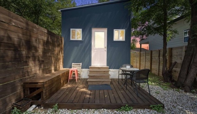 Charming Tiny Home Retreat! in Austin
