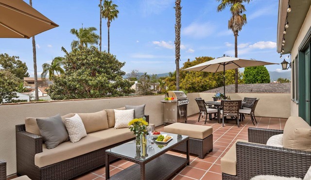 Chic Remodeled Condo At West Beach Sure To Charm