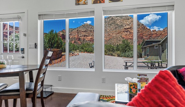 Chimney Rock Suite - Unit C - Red Rock Retreat