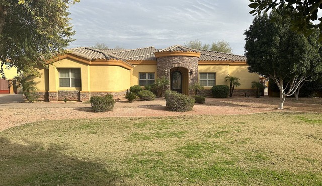 City/Country acre Estate with pool, fire pit, bbq areas