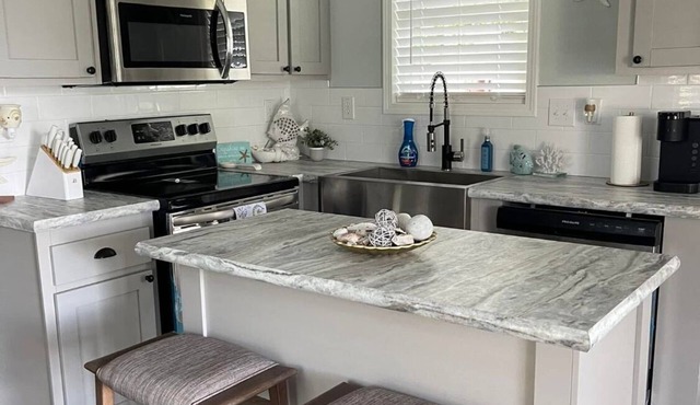 Coastal Charm in Elberta