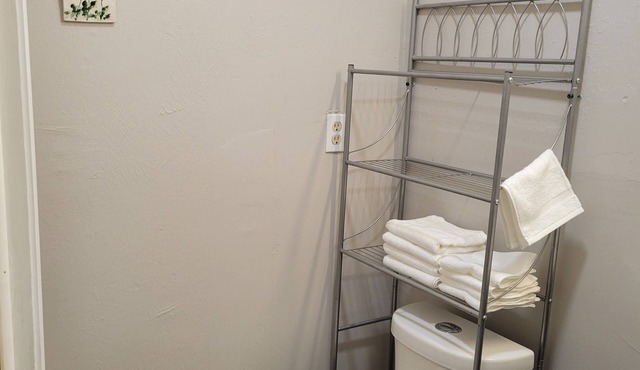 Comfy Central Studio Guesthouse in Tucson