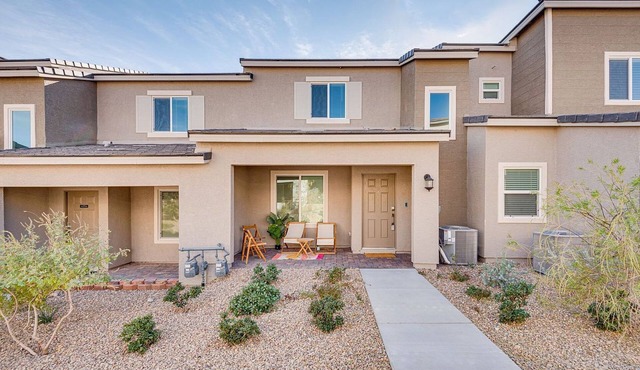 Condo-Vegas-Special Low Rates for May Only til May 1rst-Mins to Summerlin Med