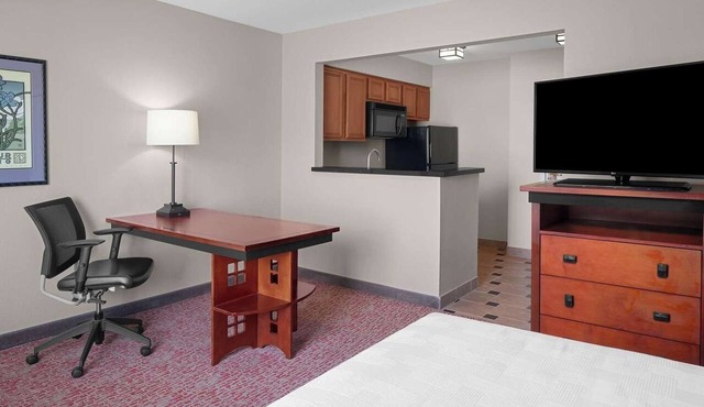 Convenient Studio w/Fully Equipped Kitchen off San Tomas Expy in Campbell