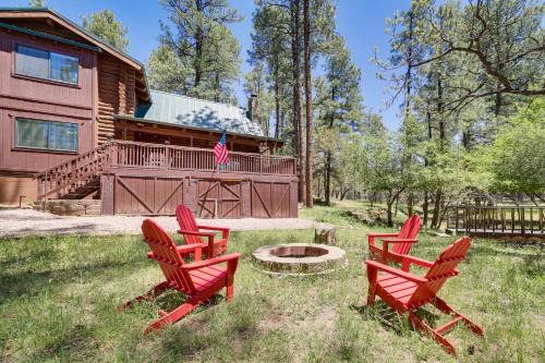 Covered Deck, Private Acreage: Log Cabin in Pine