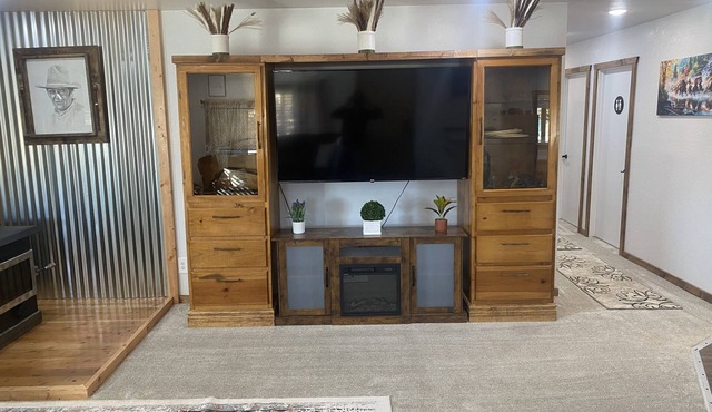 Cozy 2-bedroom cabin In enchanting Hatch near the river! Between Bryce and Zion