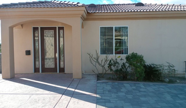 Cozy 2-bedroom guesthouse in fabulous Thousand Palms with AC, WiFi