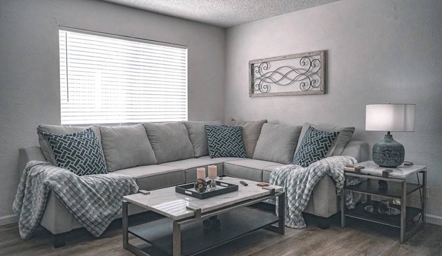 Cozy 3 Bed 2 Bath Home