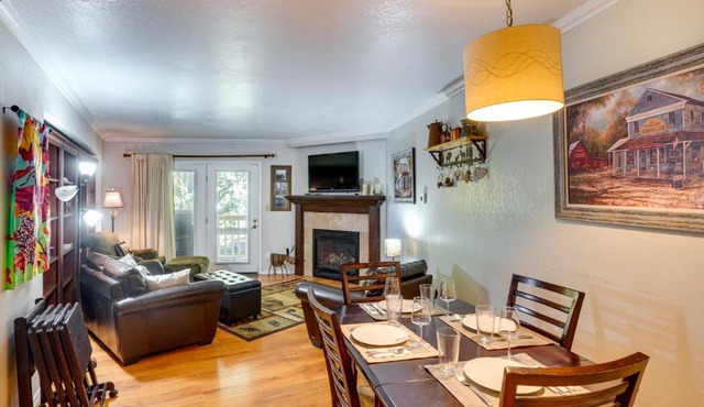 Cozy Condo w/Fireplace - Near Brian Head Resort!