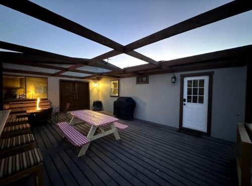 Cozy Creekside Cottage with Deck and Fire Pit in Camp Verde, Arizona in Camp Verde