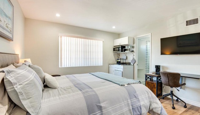 Cozy Simi Valley Studio < 10 Mi to Hiking & Golf in Simi Valley