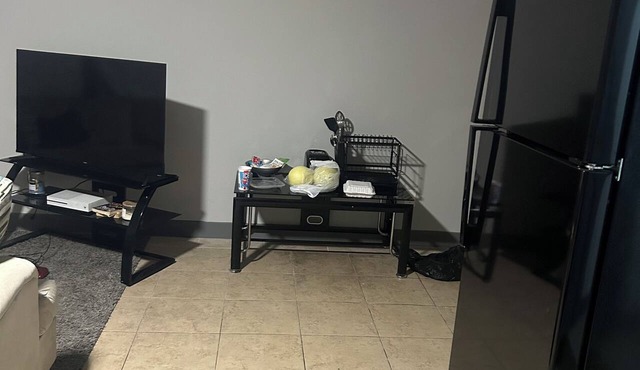 Cozy studio in charming Las Vegas with refreshing AC