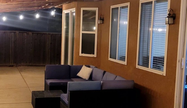 Cozy studio with WiFi and AC in welcoming Fresno