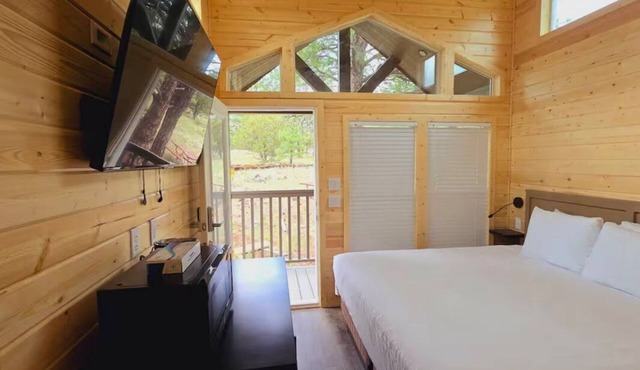 Cozy Tiny Home Sleeps 4 #12C-D in Page