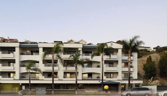 Dana Point | Couples Coastal Weekend | Pool + Views in Capistrano Beach