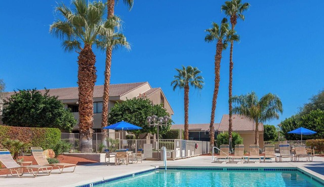 Double Down Hideaway – Downtown PS Condo