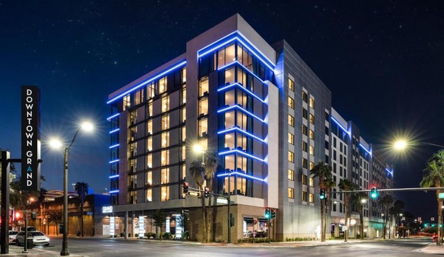 Downtown Grand Hotel & Casino
