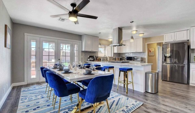 Dream Home 8BR+pool/spa (70%off 31day min)