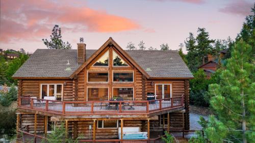 Eagle Ridge Retreat by AvantStay