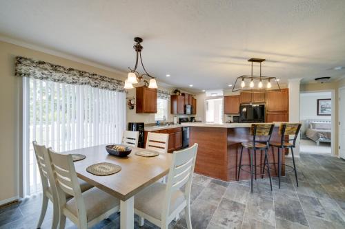 Efficiently Equipped Lewis Home: Deck & Gas Grill! in Lewis