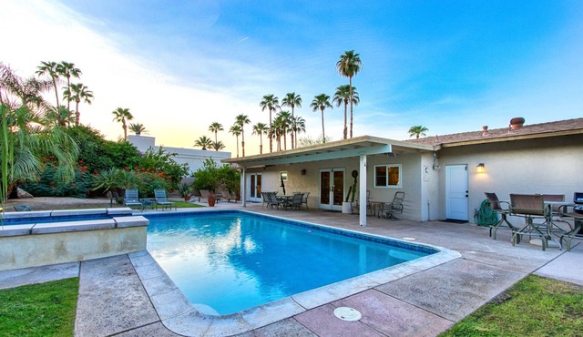 El Paseo Private Pool Home. Enjoy the desert's finest shopping and dining
