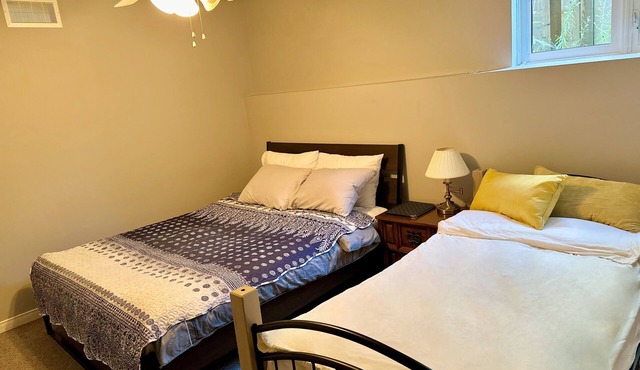 Elegant Spacious Private Unit w/FREE parking. Perfect for Family Stay! in Ottawa