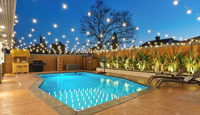 Exclusive Disney Resort- Private Pool & Luxe Stay
