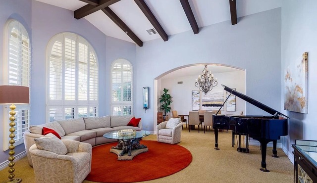 Exclusive Peaceful Resort Arizonian home. Minutes from all Scottsdale offers.