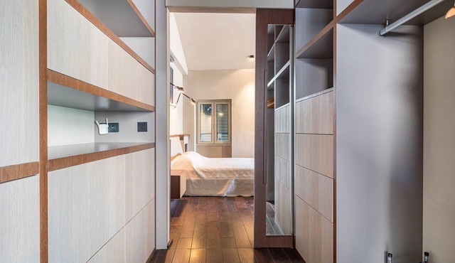 Executive Suite in PERPIGNAN