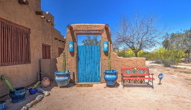 Experience desert serenity in this beautiful and secluded house in the heart of the Sonoran Desert. Perfect if you are looking for privacy, comfort, and contentment.